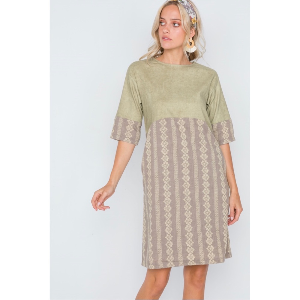Hidden Alley Contrast Boho Print Shift Dress in Mocha/Olive - Half Sleeve, NWT